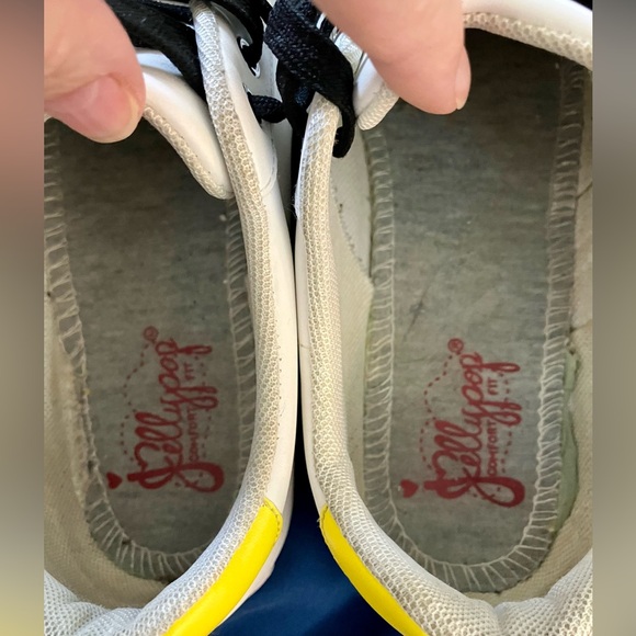 Women’s very cool size 8 sneakers with extra laces - Picture 15 of 16